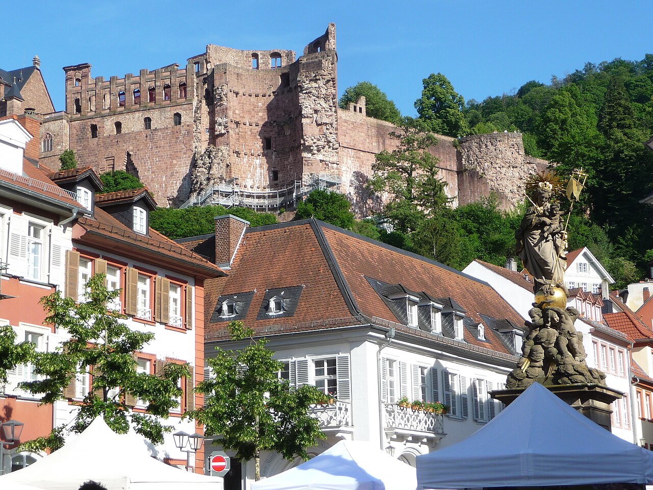 Kornmarkt mit Blick auf das Schloss