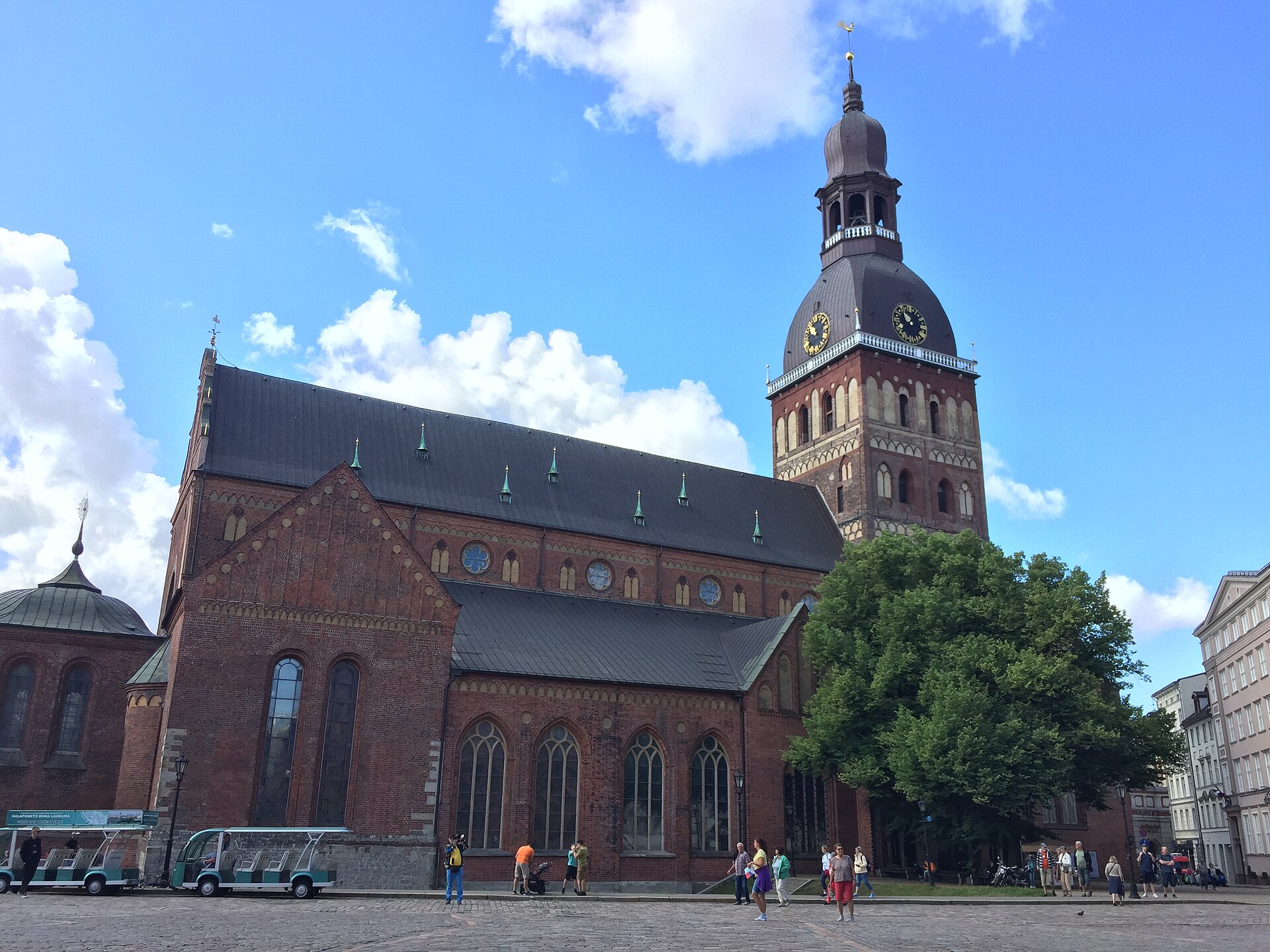 Rigaer Dom vom Domplatz aus gesehen